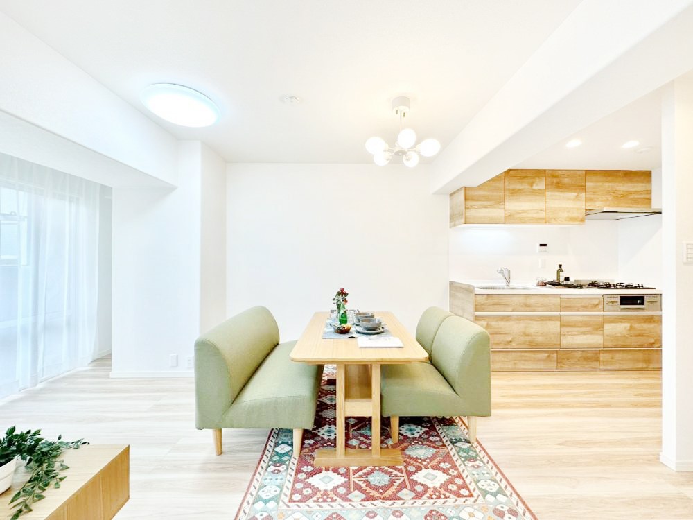 ���r���O �傫�ȑ����炽���Ղ�̗z���ƕ����������郊�r���O  