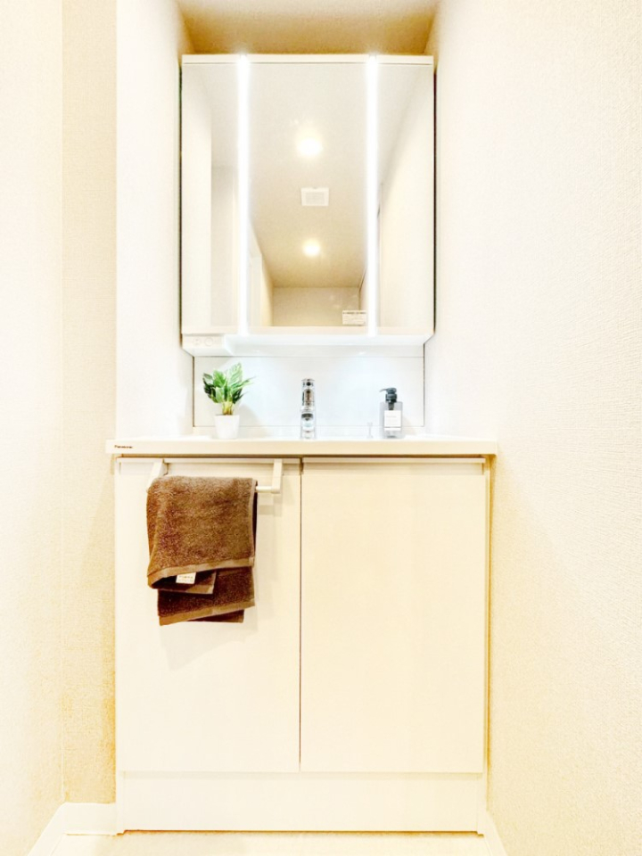 ���ʑ�E���ʏ� ��Ƃ�̐��ʃX�y�[�X�Œ��̐g�x�x���X���[�Y��