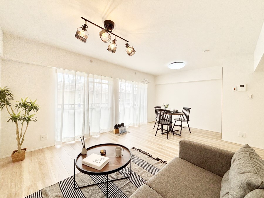 ���r���O �������������͋C�̂k�c�j�͉Ƒ��݂�Ȃ̉��K���