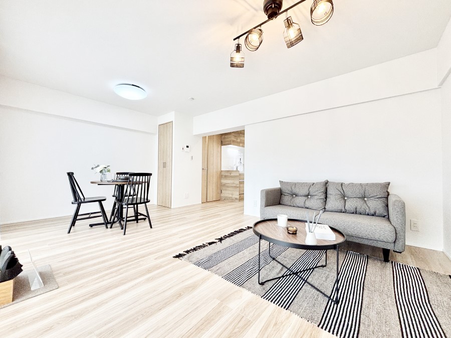 ���̑����� �Ƒ������R�ƏW�܂�e���̃X�y�[�X�ɂȂ肻��