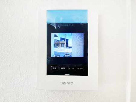 ���̑����� TV���j�^�[�t�C���^�[�t�H�����t���Ă��ăZ�L�����e�B�[��