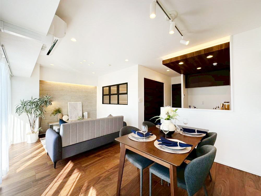 ���̑����� �Ƒ������R�ƏW�܂�e���̃X�y�[�X�ɂȂ肻��  