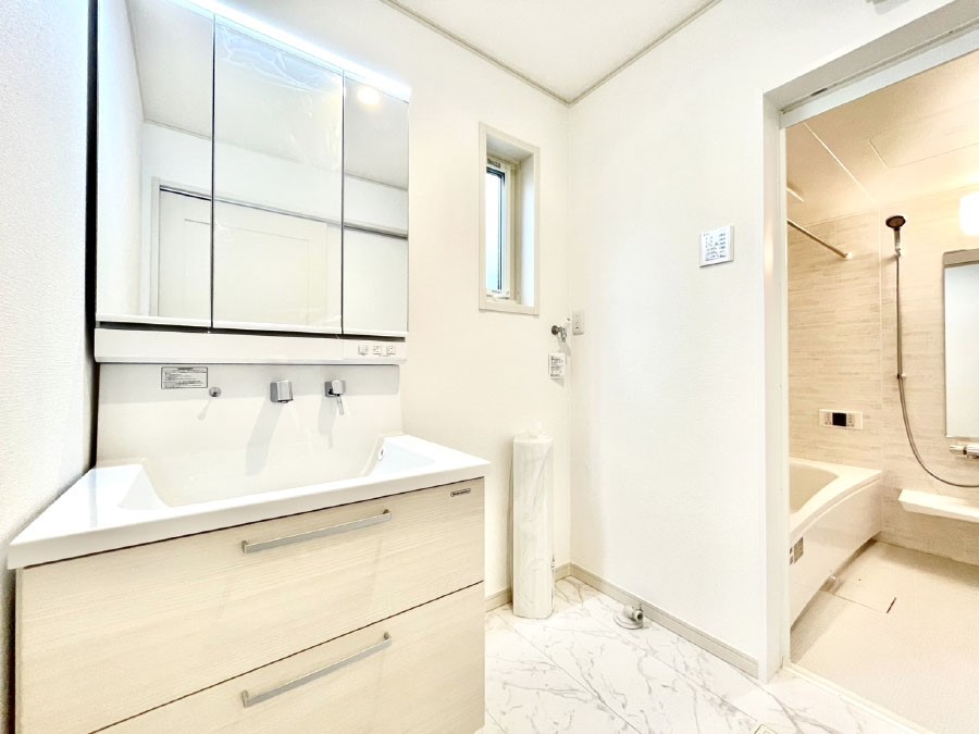 ̑ ̂KԂłB̐gxxCǂg܂B 