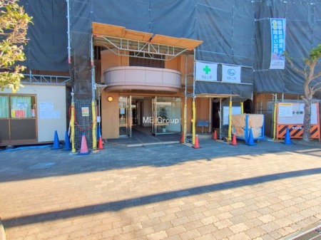 �G���g�����X -