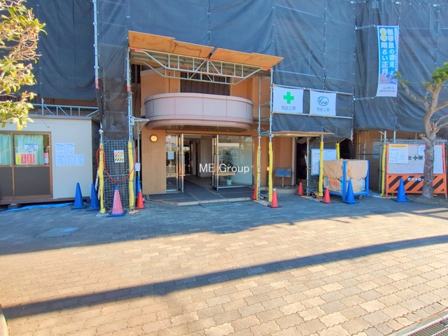 �G���g�����X -