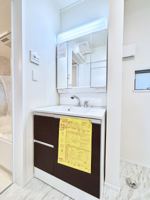 ʑEʏ 傫₷OʋŐʑ́AgȂ݃`FbN┧̂ɂ߂łB 