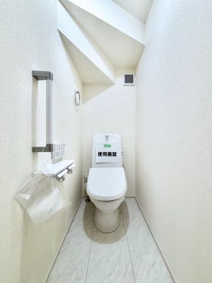 �g�C�� �g�C����1�K��2�K���ꂼ��ɔz�u����Ă��ĂƂĂ��֗��ł��B 