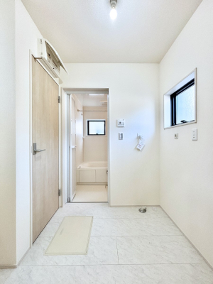 ���̑� �L�X�Ƃ�Ƃ�̂��郉���h���[�X�y�[�X�B    