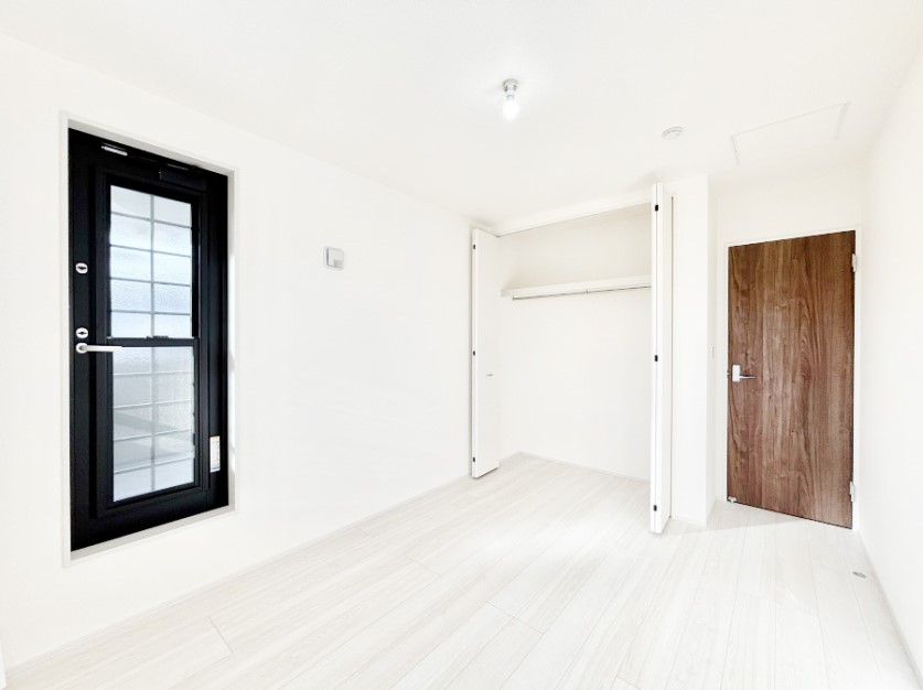 �q������ ���q���܂̂������Ƃ��Ă��I�ߗނ̐������ڂɕ֗��ȃN���[�[�b�g�t���̗m��