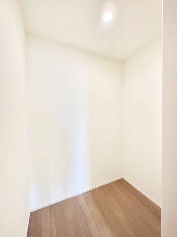 ���[ 2�K�̔[�˂͎��[�ق��ɂ��A�C�f�A����ŉ��K��Ԃɑ�ϐg�I  