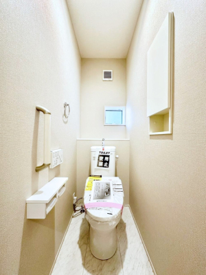 �g�C�� �g�C����1�K��2�K���ꂼ��ɔz�u����Ă��ĂƂĂ��֗��ł��B 