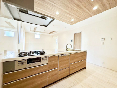 �L�b�`�� �������������I�ɁA�y�����I�V�X�e���L�b�`��  