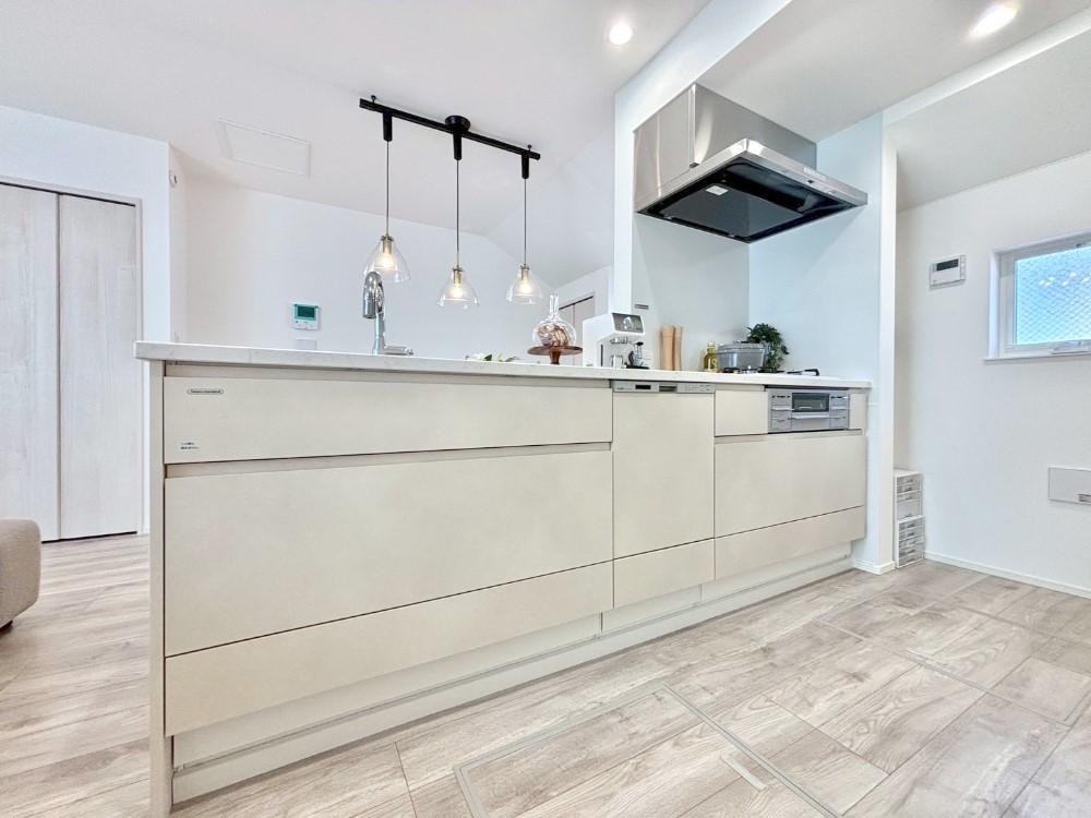 Lb` u₩ȕʂ蔲Lb`B̂Ŗ邭Cɂ𗧂܂B