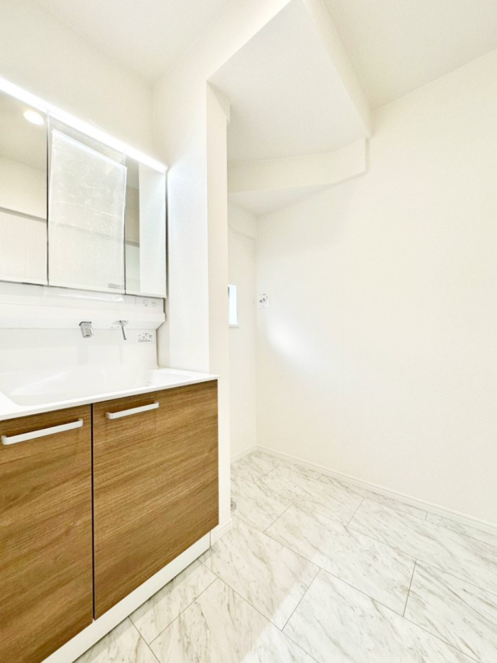 ���̑� �L�b�`���Ƃ̓������l�����������W���݌v�ŖZ�������Ԃ̉Ǝ������N���N