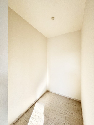 ̑ EH[NCN[[bg̊pŐԃXbL