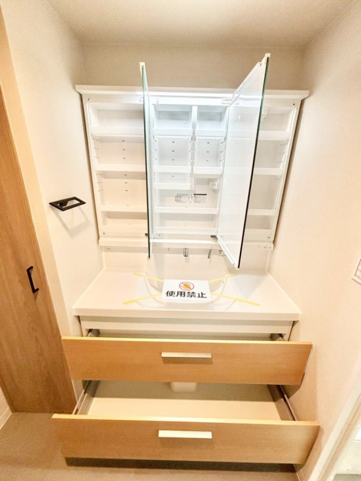 ̑ Oʋ̗ɁAϕiqpiȂǂ[\Bʑƕۂ܂I