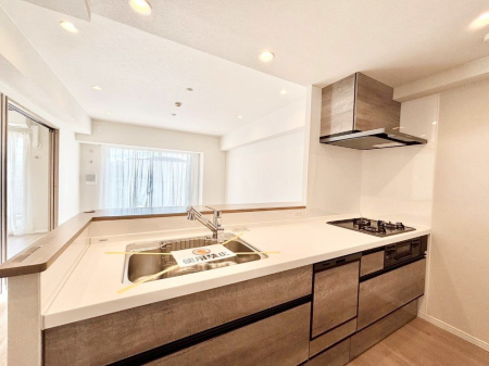 Lb` ȂłƑƂ̉by߂ΖʃLb`@