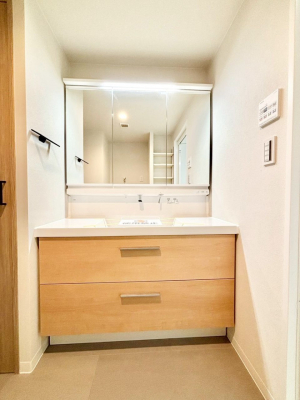 ʑEʏ [͂Ƌ@\ɗDꂽʉϑ @ 