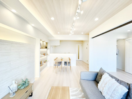 ̑ Ȃkcj̓CeAl̂y݂ł