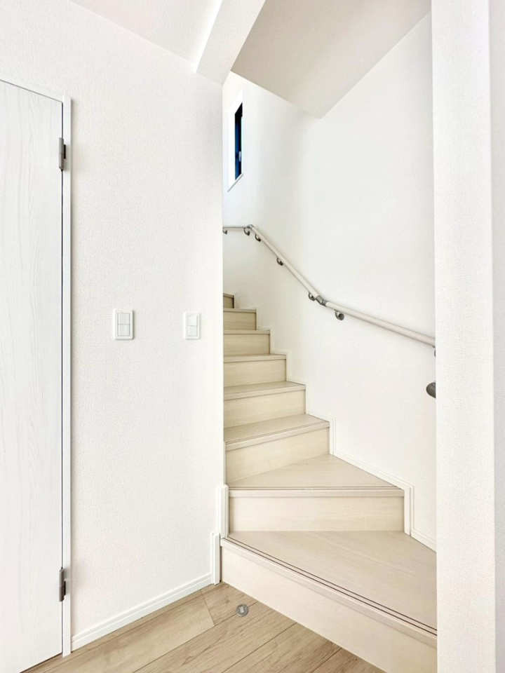 ̑ Ki͎肷tȂ̂ŏȂq܂₲̕Sł  