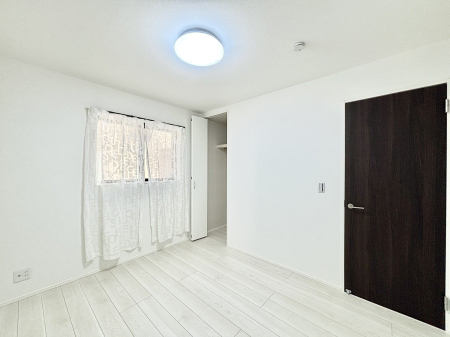 �q������ �q�������ɂ��������߂Ȏ��[�X�y�[�X�����Ղ�̋���