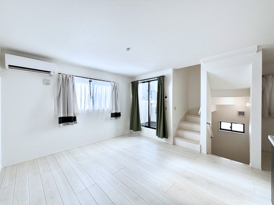 ���̑����� �Ƒ������R�ƏW�܂�e���̃X�y�[�X�ɂȂ肻��