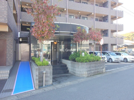 �G���g�����X -