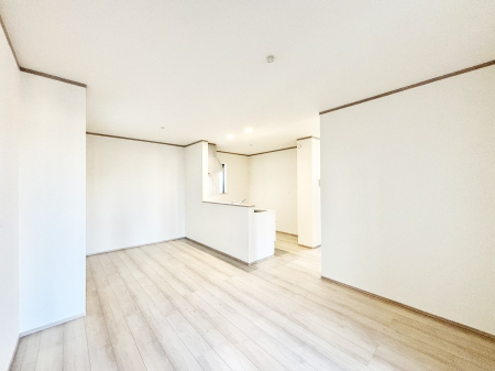 rO Ƒ̓₩Șbŕ܂閾邢rO