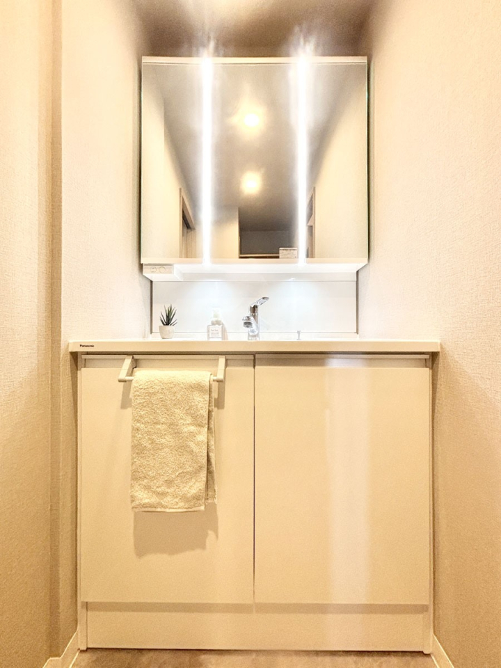 ���ʑ�E���ʏ� ������������ʉ��ώ��Œ��̐g�x�x�����K  