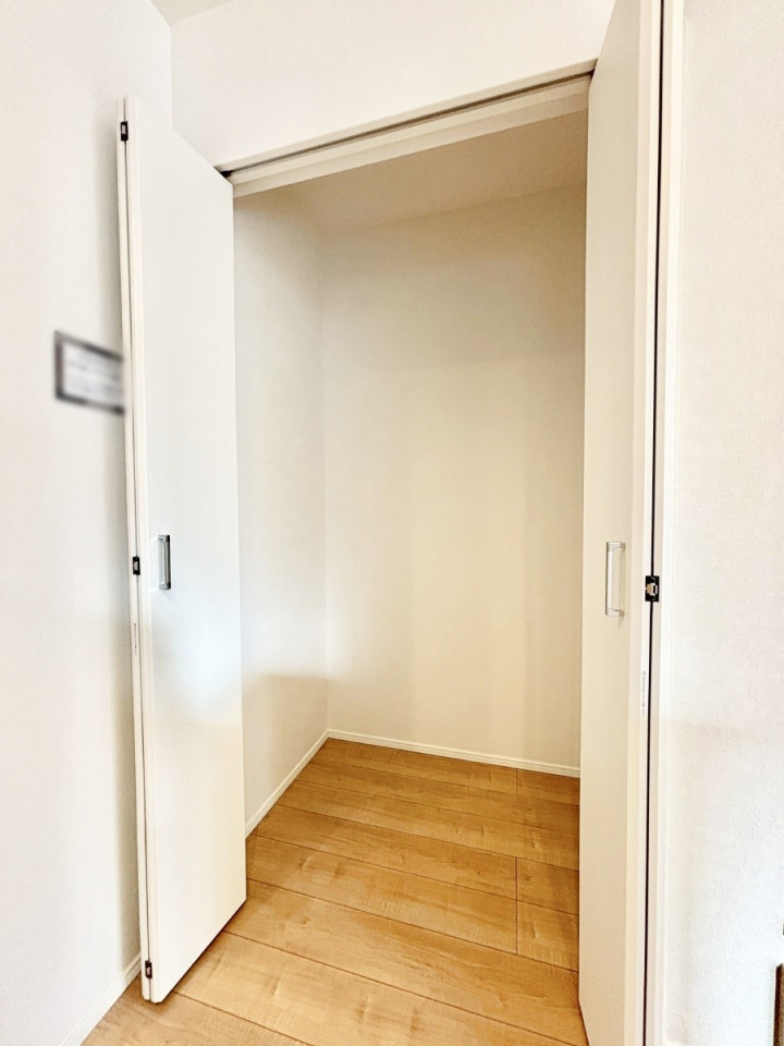 ���[ �H�i�̃X�g�b�N�⒲�����̕ۊǂɕ֗��ȉ��I�t���p���g���[