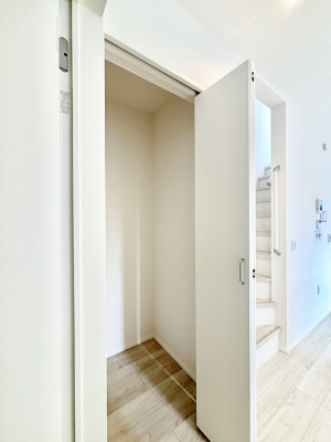 ���[ �L�b�`�����̎��[�̓p���g���[�Ƃ��Ă����p�ł��܂�