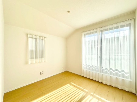 ���̑����� �o���R�j�[���J�������v���X���Ă����m��