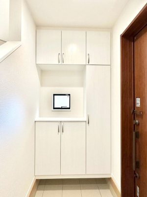 ���̑����� �����Ղ���[�ł���V���[�Y�{�b�N�X�ŉƑ��S���̌C���A���ւ�������B  