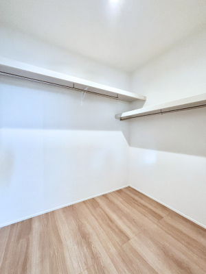 ̑ EH[NCN[[bgtŐԂLpł܂B