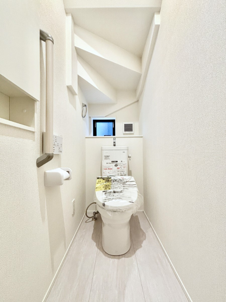 gC gC1K2KꂼɔzuĂĂƂĂ֗łB 