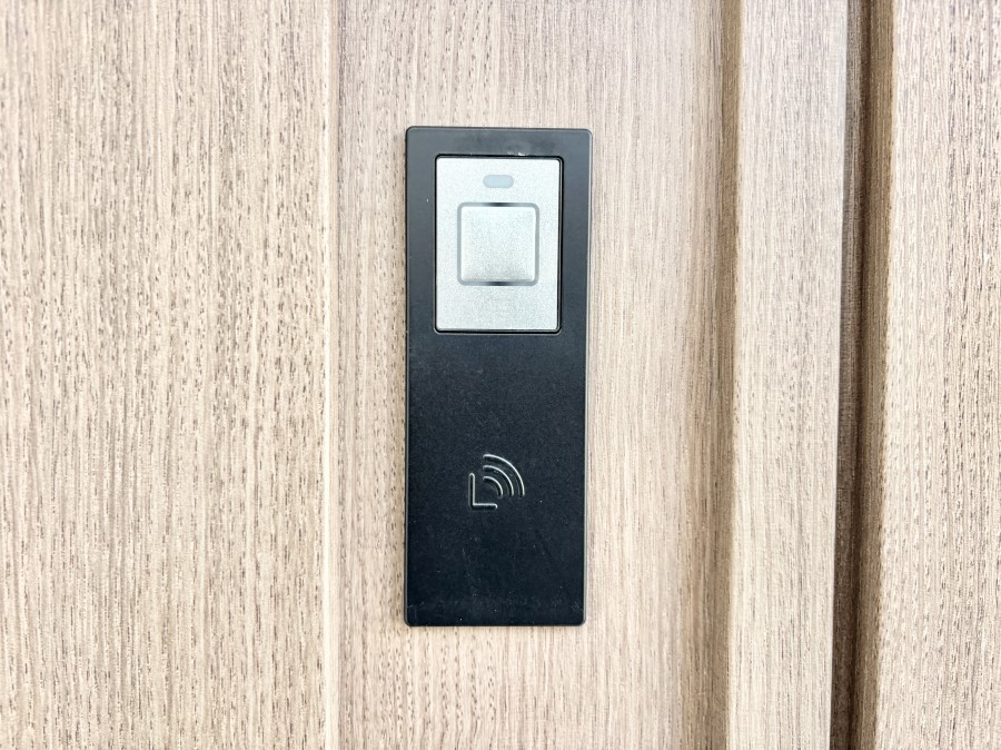 ���� ���N���N�J���I�X�}�[�g�R���g���[���L�[�B