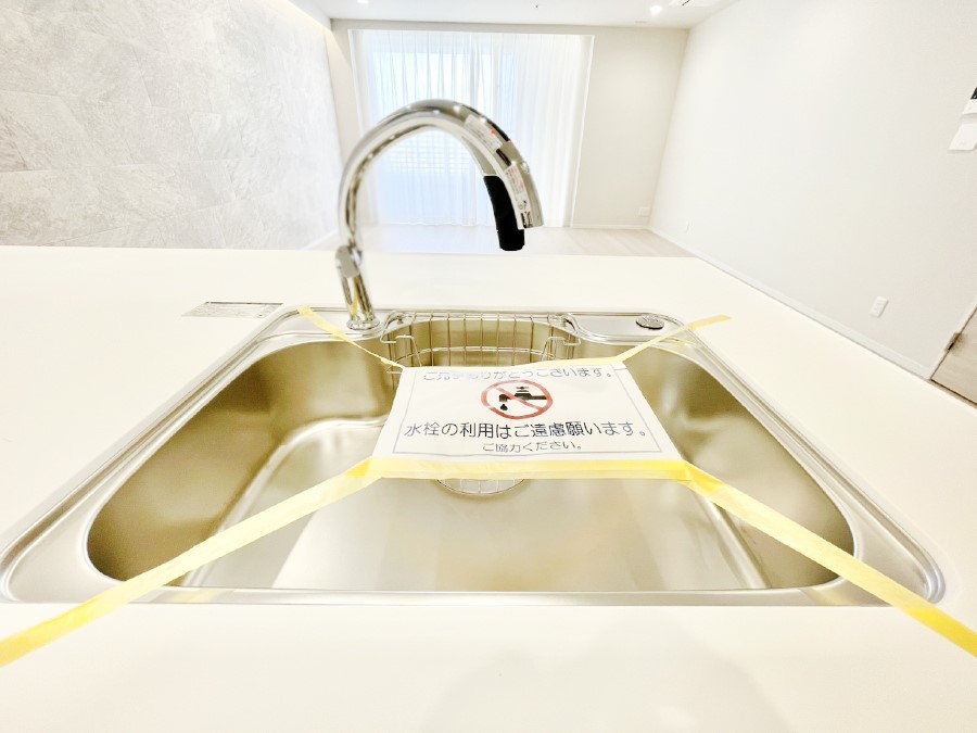 ̑ LXƂVNł₨M􂢂NNKɁI