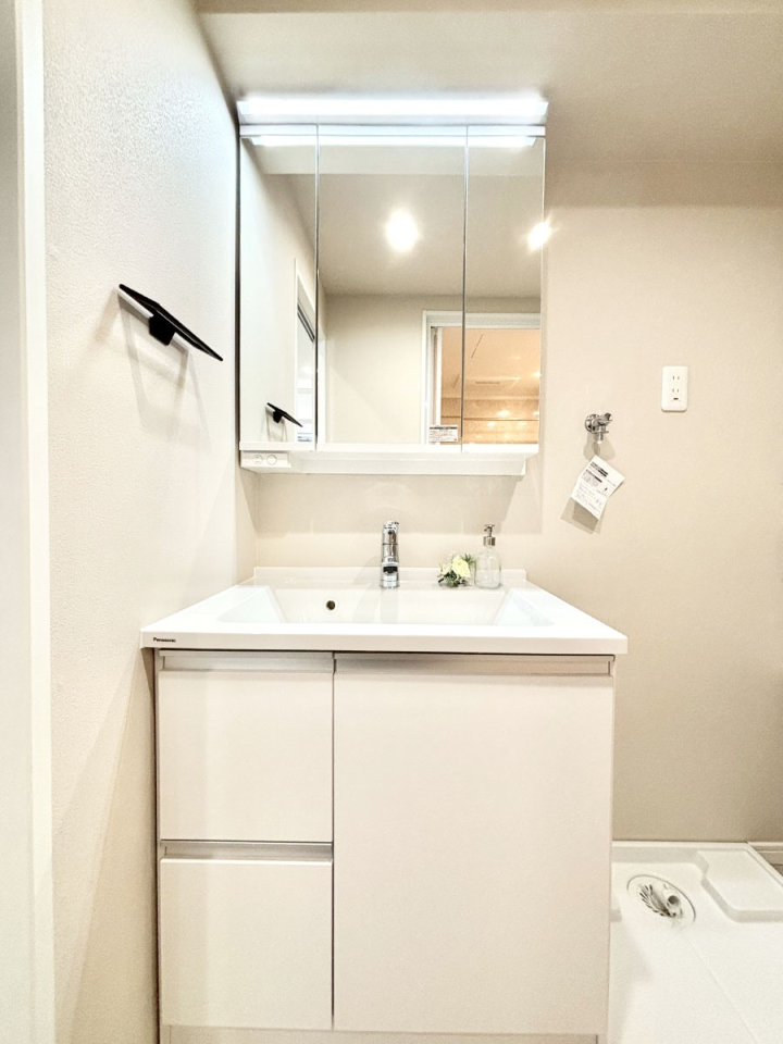 ���ʑ�E���ʏ� ������������ʉ��ώ��Œ��̐g�x�x�����K  