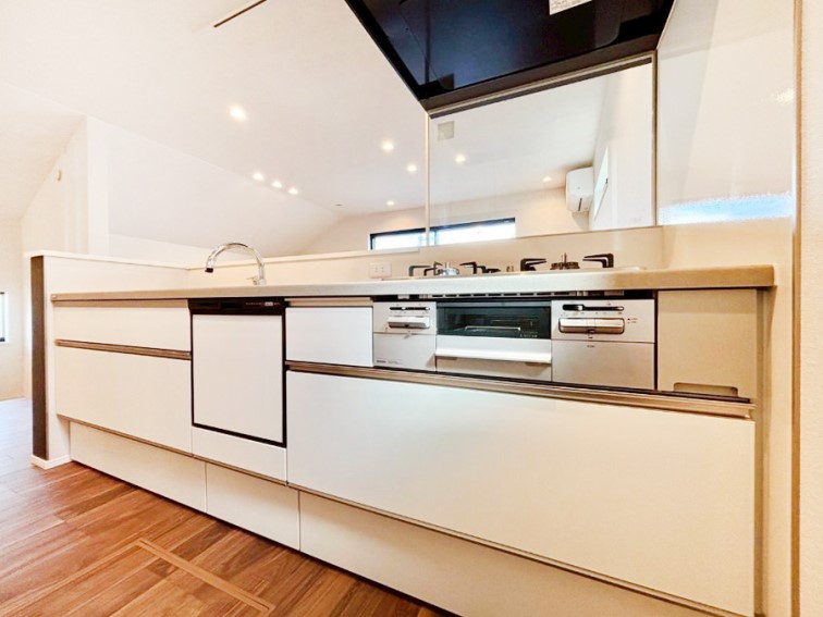 Lb` Ƒ̉beޑΖʃLb`B̃pp}}ƑƉ߂ԂI