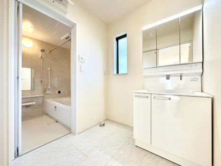 ���ʑ�E���ʏ� ���邢���ʏ��͖����̐g�x�x���y�����ł����Ⴂ�����ł��B