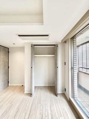 ���[ �m���N���[�[�b�g�B���s��������̂Ō���̈ߗނ�����������[�ł��܂��B