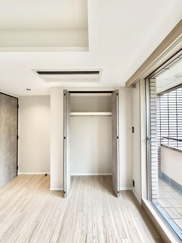 ���[ �m���N���[�[�b�g�B���s��������̂Ō���̈ߗނ�����������[�ł��܂��B