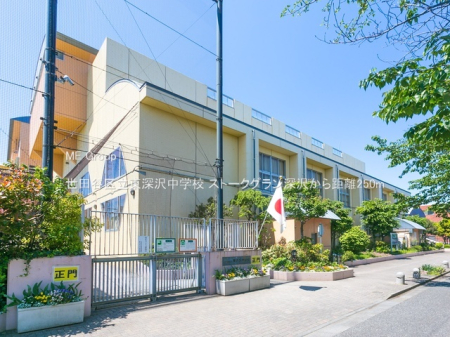 ���ӊ� ���w�Z 250m ���c�J�旧���[�򒆊w�Z