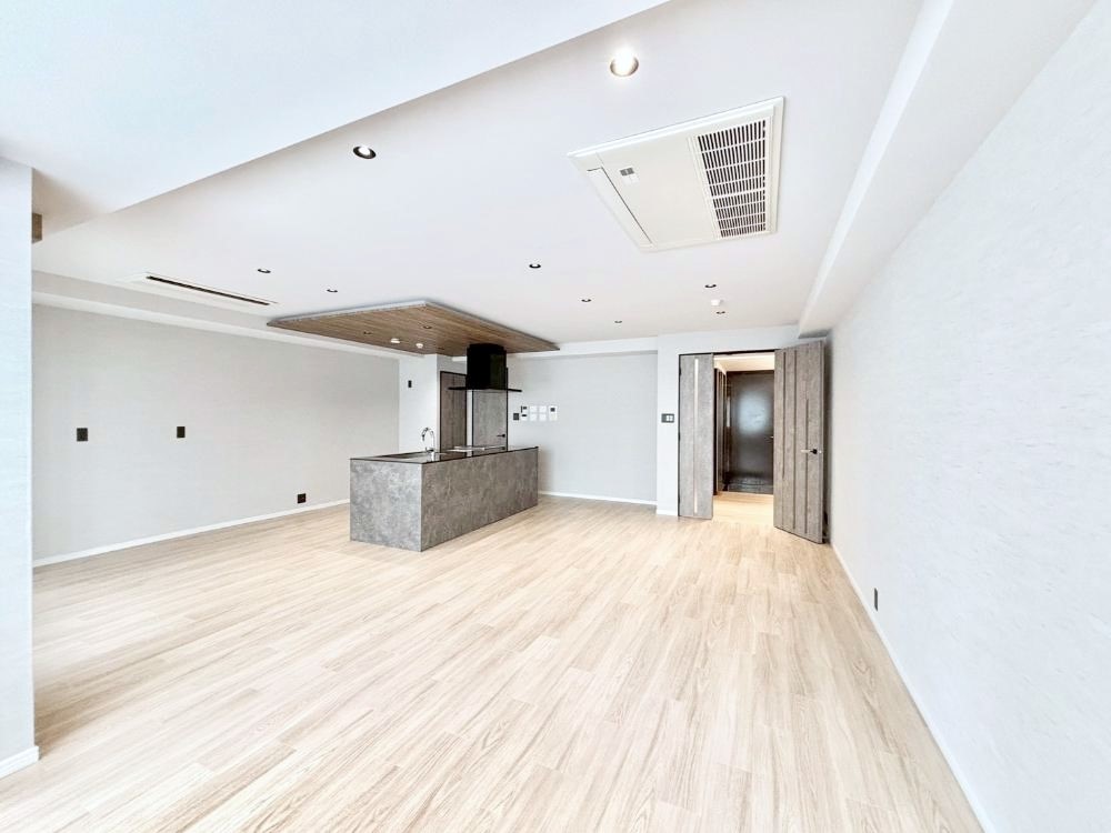 ���r���O �Ƒ��ꏏ�ɂ��H�����y���݂����Ȃ�L�X���r���O�_�C�j���O  