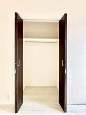 ���[ �����Ղ�̎��[�X�y�[�X�ŉ��K�ɕ�点���� 