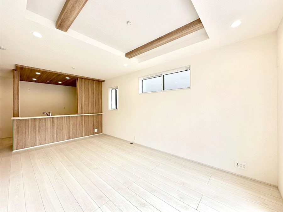 ���r���O �Z�ޕ��̌��������o�����A�C���e���A���l����̂��y���݂ȃ��r���O�ł��I 