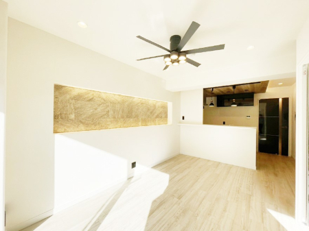 rO Ƒ̓₩Șbŕ܂閾邢rO