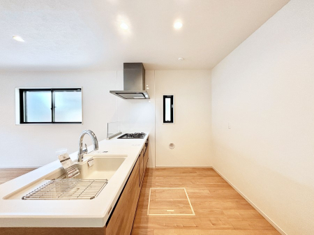 Lb` u₩ȕʂ蔲Lb`B̂Ŗ邭Cɂ𗧂܂B