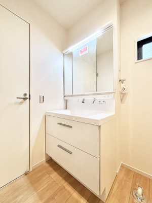 ʑEʏ 傫₷OʋŐʑ́AgȂ݃`FbN┧̂ɂ߂łB 