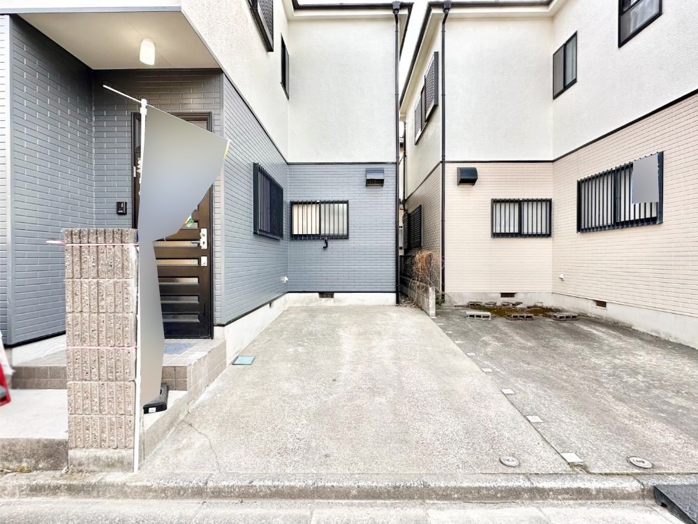  �����Ɍ������Ȃ����ԃX�y�[�X�B�@